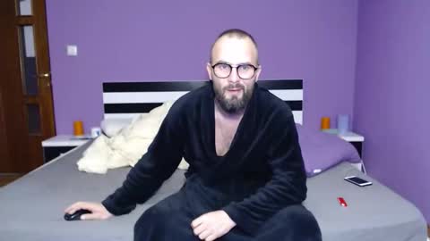 Snapshot of bouth_dream chatting on October 2025 06:39:02 PM Angel-Boy online show from October 2025 06:39:02 PM