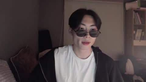 Snapshot of boxman556990 chatting on January 2025 03:21:01 PM boxman556990 online show from January 2025 03:21:01 PM