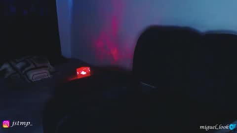 boy_nauthy online show from October 2025 06:37:01 PM