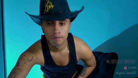 boy_nauthy online show from October 2025 10:43:02 PM