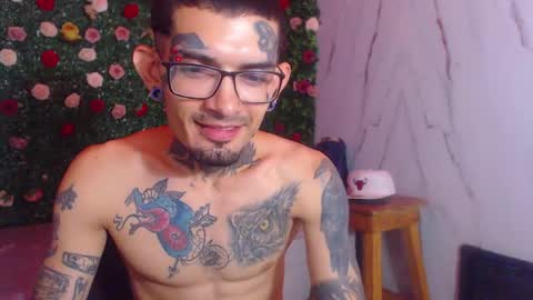 Snapshot of boy_tatto77 chatting on May 2026 06:05:01 PM boy_tatto77 online show from May 2026 06:05:01 PM