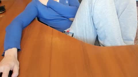 BoyApollon online show from November 2025 08:06:02 AM