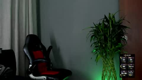 boyc02_ online show from June 2026 01:14:01 PM