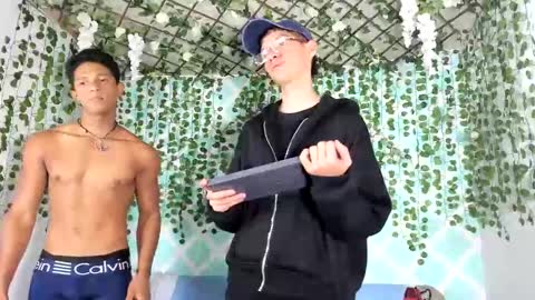 boys4hot_777 online show from March 2025 07:39:01 PM