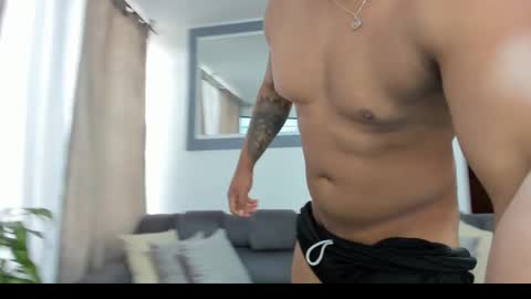 boys_blackandwhite online show from January 2025 05:02:02 PM