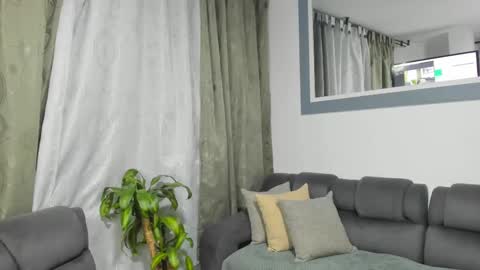 boys_blackandwhite online show from March 2025 12:00:02 AM