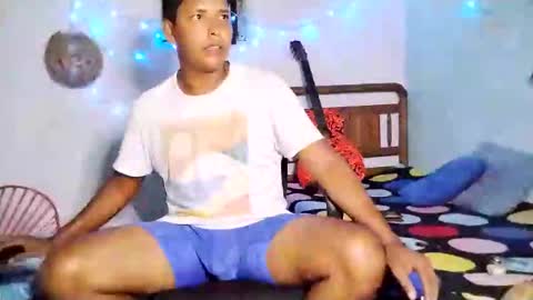 andrew online show from December 2024 07:18:02 PM