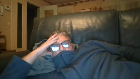 bozo81 online show from September 2025 07:37:02 PM