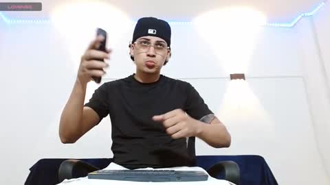 Snapshot of br4ndon_cooper chatting on November 2025 07:49:02 PM Brandon online show from November 2025 07:49:02 PM