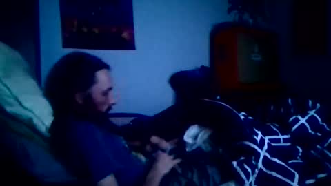 GuitarBrad1989 online show from April 2026 03:40:02 AM