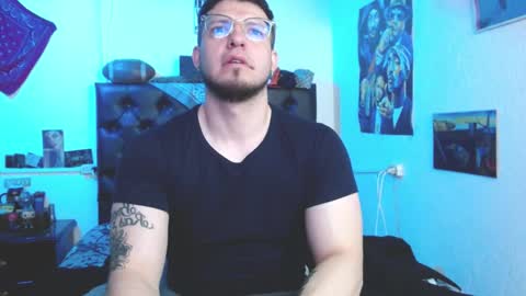 brad hot boy online show from November 2025 03:56:02 PM