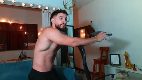 Bradley Martinez online show from January 2025 11:39:01 PM