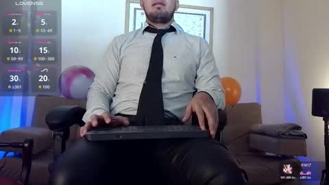 Bradley Colton Independ Model online show from December 2025 02:11:01 PM