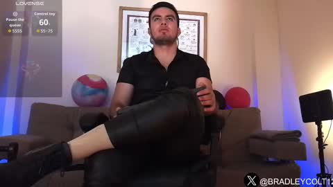 Bradley Colton Independ Model online show from February 2026 03:08:02 PM