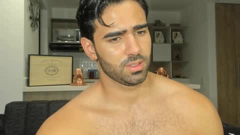 bradleymartin7 online show from February 2025 01:00:02 AM