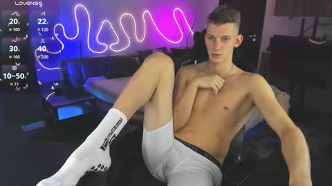 brad maloney online show from November 2025 07:34:02 PM