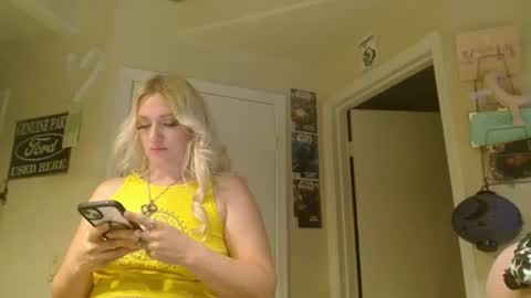 Snapshot of braindeadbetty chatting on April 2026 01:51:01 AM i am a naughty jedi knight online show from April 2026 01:51:01 AM