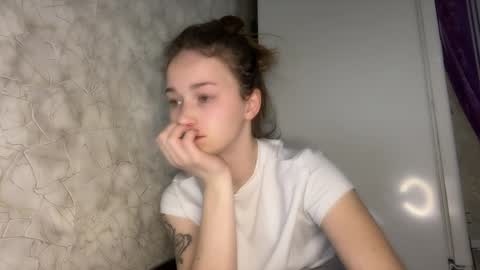 Snapshot of bralkissy chatting on April 2026 06:13:02 PM Kate online show from April 2026 06:13:02 PM