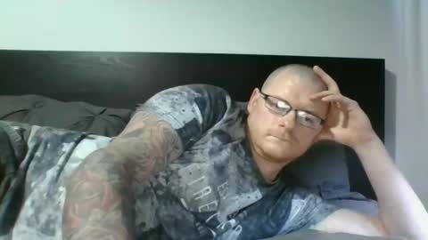 brandnewguy1988 online show from March 2026 01:18:01 PM