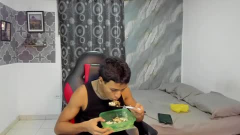 brandom_brook online show from June 2026 05:02:01 AM