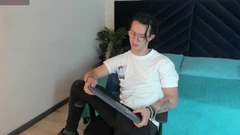 brandon_starkk online show from March 2026 11:57:01 AM