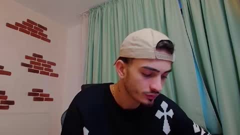 Snapshot of brandontatex chatting on December 2024 02:11:01 PM BrandonTateX online show from December 2024 02:11:01 PM