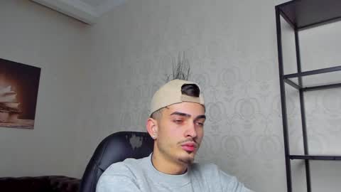Snapshot of brandontatex chatting on January 2025 03:02:01 PM BrandonTateX online show from January 2025 03:02:01 PM