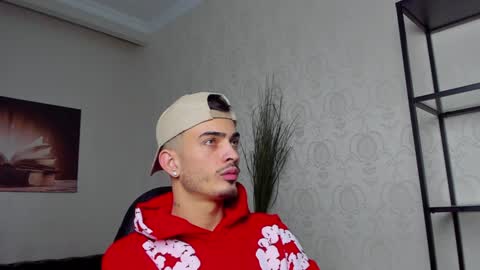 Snapshot of brandontatex chatting on January 2025 03:26:01 PM BrandonTateX online show from January 2025 03:26:01 PM