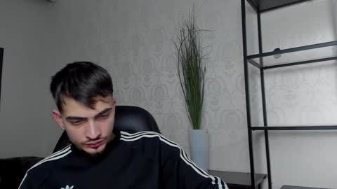 Snapshot of brandontatex chatting on January 2025 01:00:01 PM BrandonTateX online show from January 2025 01:00:01 PM