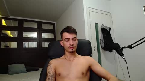 Snapshot of brandontatex chatting on January 2025 11:50:01 AM BrandonTateX online show from January 2025 11:50:01 AM
