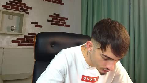 Snapshot of brandontatex chatting on February 2025 02:00:01 PM BrandonTateX online show from February 2025 02:00:01 PM
