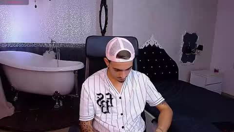 Snapshot of brandontatex chatting on September 2025 09:53:02 AM BrandonTateX online show from September 2025 09:53:02 AM