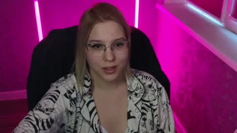 Belle  online show from January 2025 06:21:01 AM