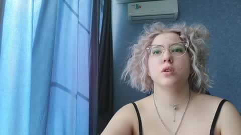 Belle  online show from April 2026 04:50:02 AM