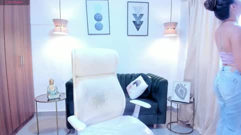 brandy priscot online show from November 2025 11:43:02 AM