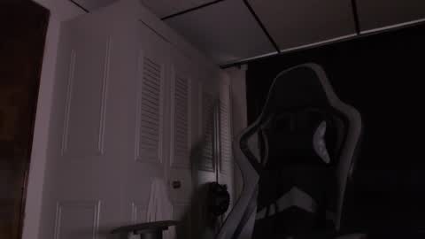 brasi_ online show from October 2025 05:58:02 PM