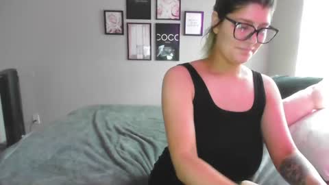 Snapshot of brattybarbiebabe chatting on June 2026 06:40:01 PM BrattyBarbieBabe online show from June 2026 06:40:01 PM