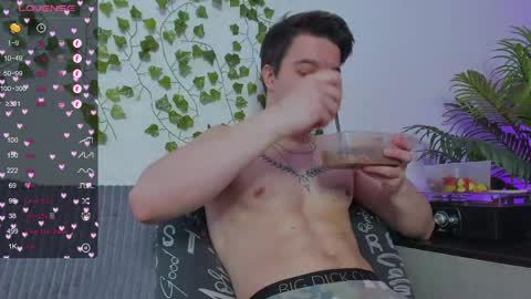 Snapshot of bravo_maestro chatting on April 2026 12:55:01 PM Johny Bravo online show from April 2026 12:55:01 PM