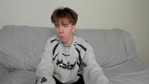 Snapshot of braxiboy chatting on December 2024 08:36:01 AM Brax online show from December 2024 08:36:01 AM