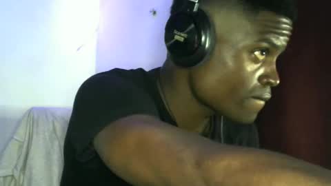 brayan1111x online show from November 2025 03:06:02 AM