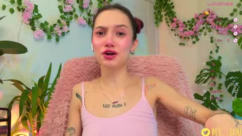 Ashley Dolce and Lou online show from February 2025 03:49:02 PM