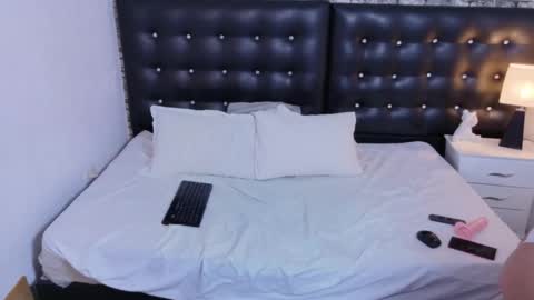 Snapshot of brenda_morrison18 chatting on November 2025 01:04:02 PM brenda_morrison18 online show from November 2025 01:04:02 PM