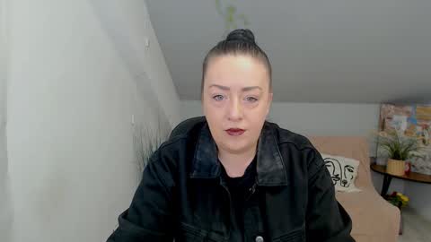 Brenda Skye online show from November 2025 03:05:01 AM