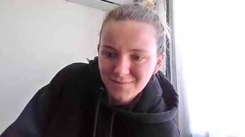 Snapshot of brendaaryas chatting on April 2026 11:57:01 AM Brenda online show from April 2026 11:57:01 AM