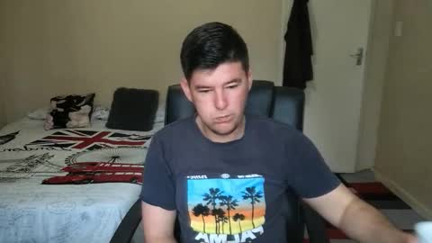 ask me lol online show from October 2025 04:46:02 AM