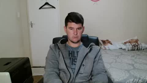 Snapshot of brendansexyboy098754 chatting on June 2026 06:10:01 PM ask me lol online show from June 2026 06:10:01 PM