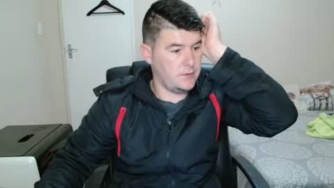 Snapshot of brendansexyboy098754 chatting on June 2026 02:54:02 AM ask me lol online show from June 2026 02:54:02 AM