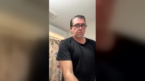 Snapshot of brentis1976 chatting on March 2026 09:33:02 PM brentis1976 online show from March 2026 09:33:02 PM