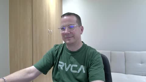 Brett online show from November 2025 03:55:01 PM