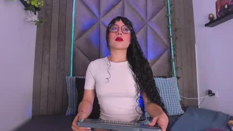 B R I A  online show from October 2025 02:31:02 AM